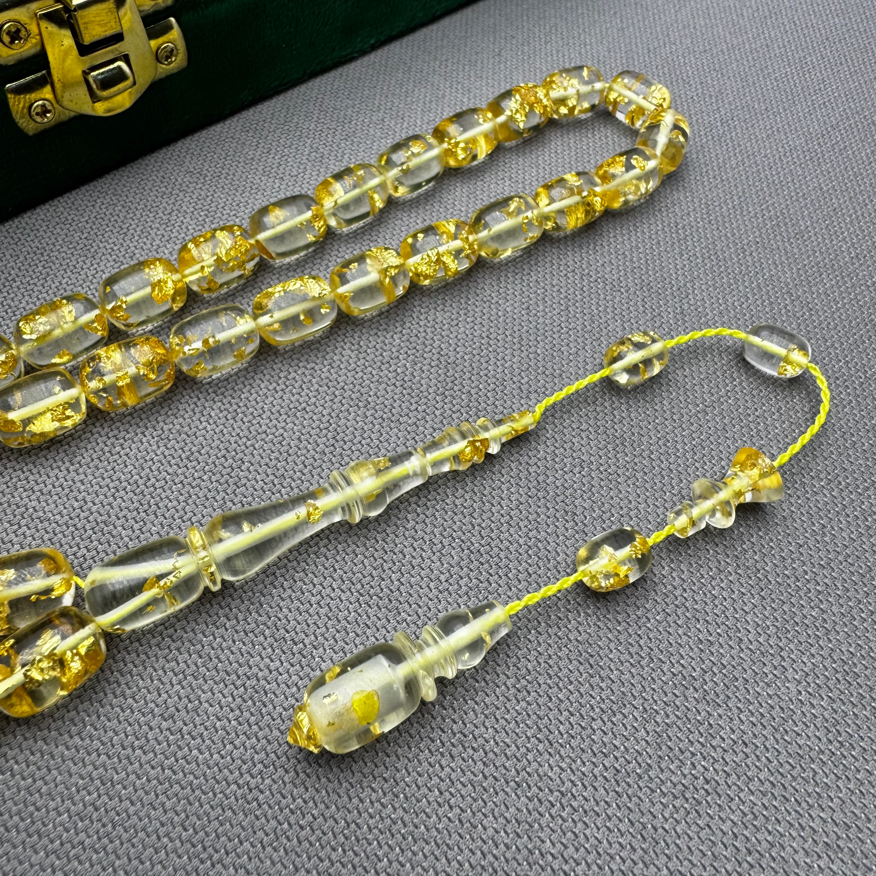 Muhammed ERDEN Usta İşçilikli Özel Döküm Altın Parçacıklı Uçak Camı Tespih